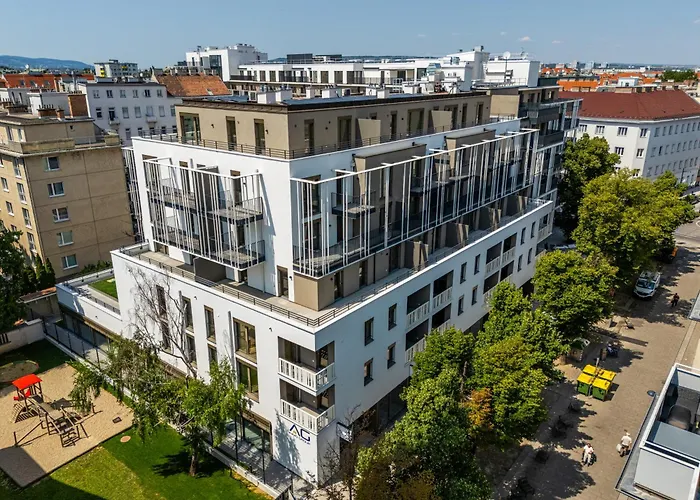 Free Parking - City Pulse s At U6-Metro Vienna